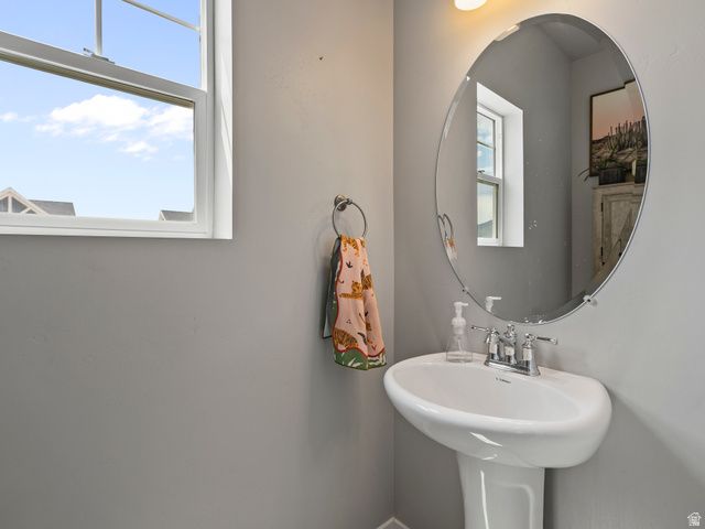 6733 N MT JEFFERSON, Eagle Mountain, UT 84005