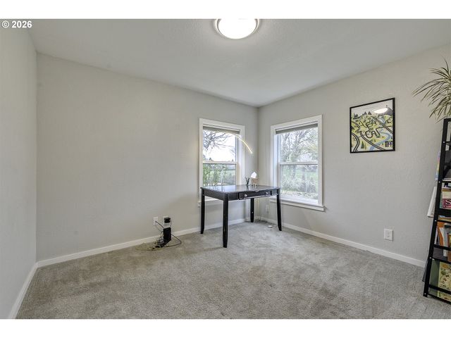 715 S 8TH Ave, Cornelius, OR 97113