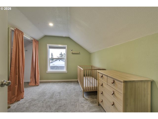 715 S 8TH Ave, Cornelius, OR 97113