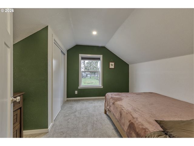 715 S 8TH Ave, Cornelius, OR 97113