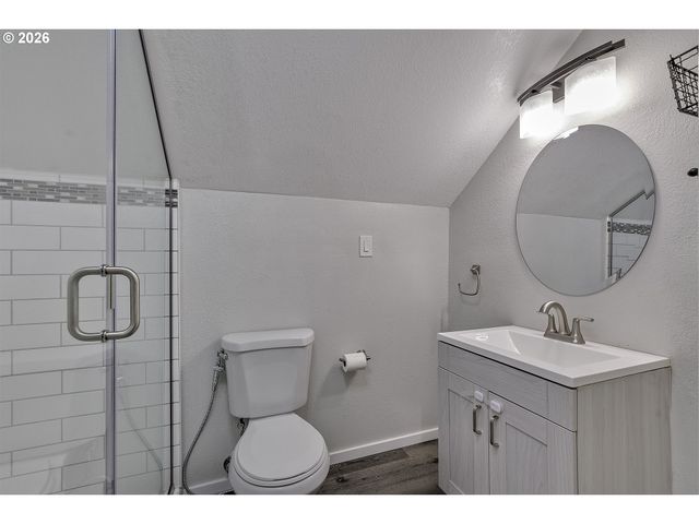 715 S 8TH Ave, Cornelius, OR 97113