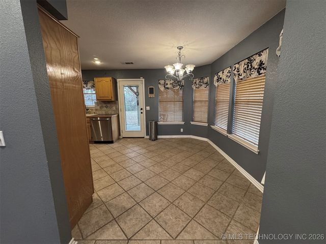 5908 W 43rd Street, Tulsa, OK 74107