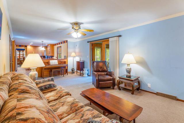 203 Mayfield Avenue, Valparaiso, IN 46383