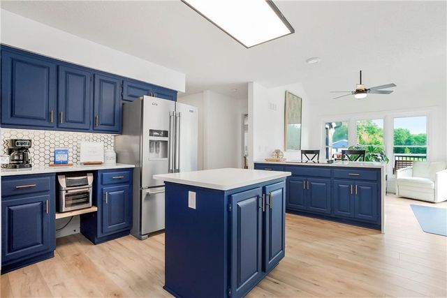 17850 W 182nd Street, Olathe, KS 66062