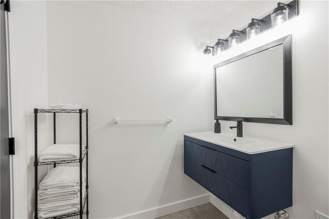 17850 W 182nd Street, Olathe, KS 66062