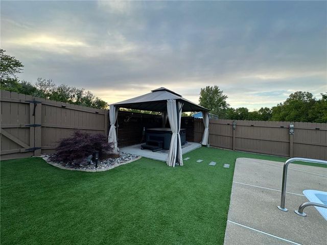 17850 W 182nd Street, Olathe, KS 66062