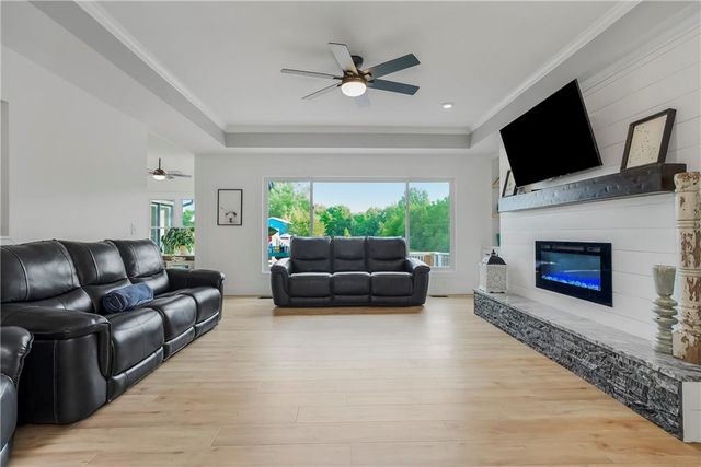 17850 W 182nd Street, Olathe, KS 66062