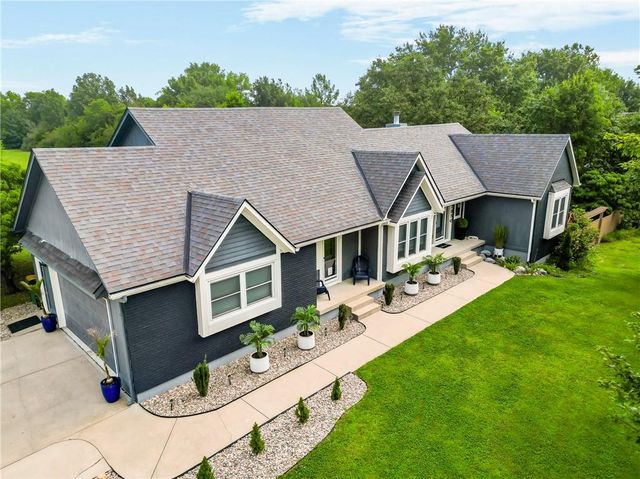 17850 W 182nd Street, Olathe, KS 66062