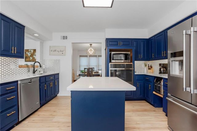 17850 W 182nd Street, Olathe, KS 66062