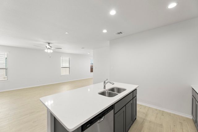 1711 Teton River Drive, Blue Ridge, TX 75424