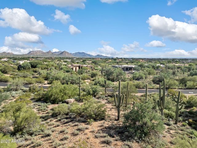 8300 E DIXILETA Drive 267, Scottsdale, AZ 85266