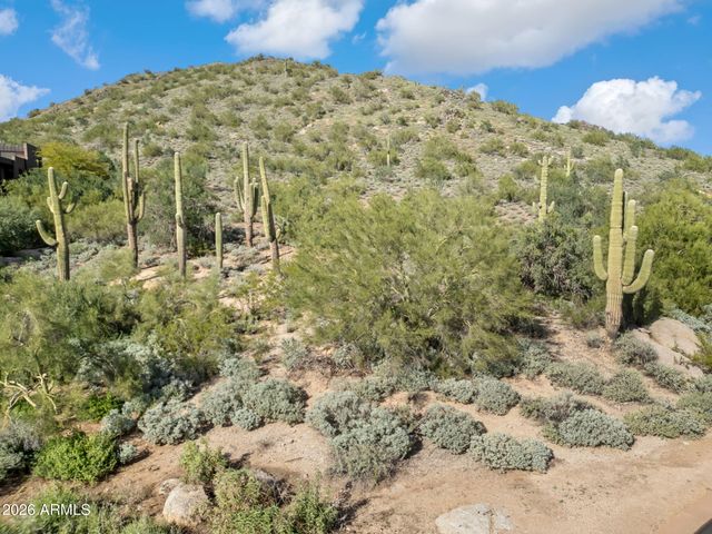 8300 E DIXILETA Drive 267, Scottsdale, AZ 85266