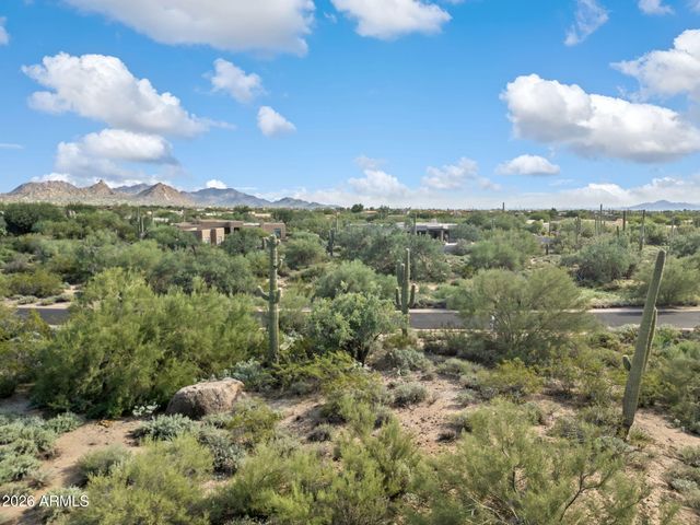 8300 E DIXILETA Drive 267, Scottsdale, AZ 85266