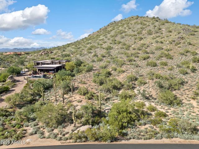 8300 E DIXILETA Drive 267, Scottsdale, AZ 85266