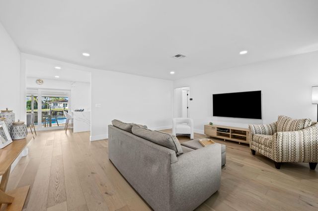 751 SE 7th Avenue, Pompano Beach, FL 33060