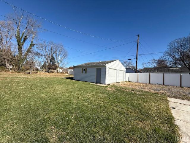 612 W Cromer Avenue, Muncie, IN 47303