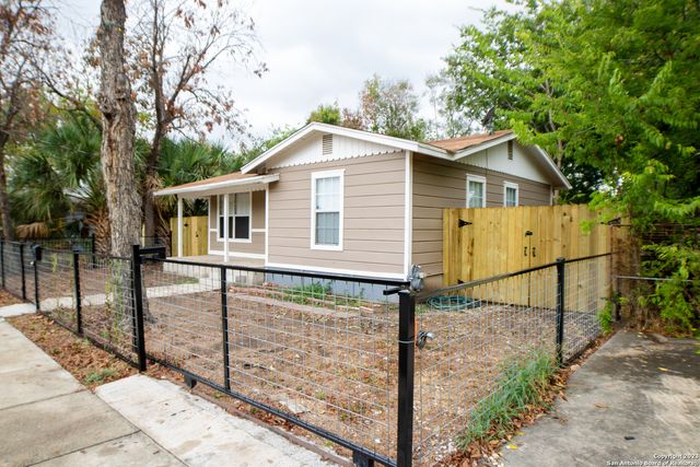 415 Riddle St, San Antonio, TX 78210