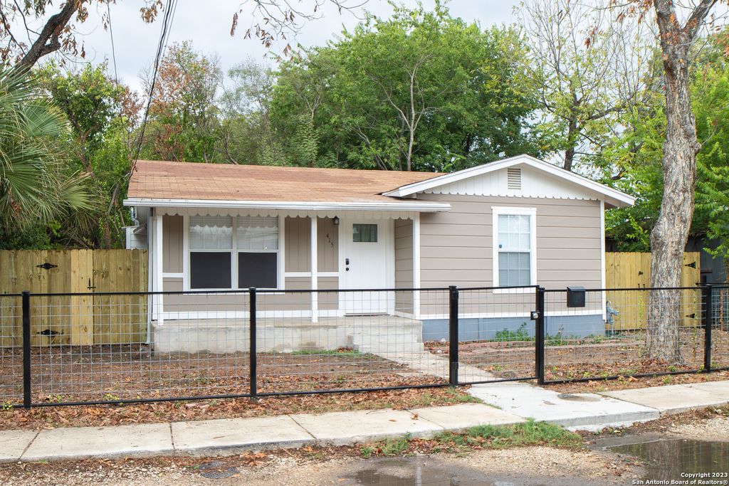 415 Riddle St, San Antonio, TX 78210