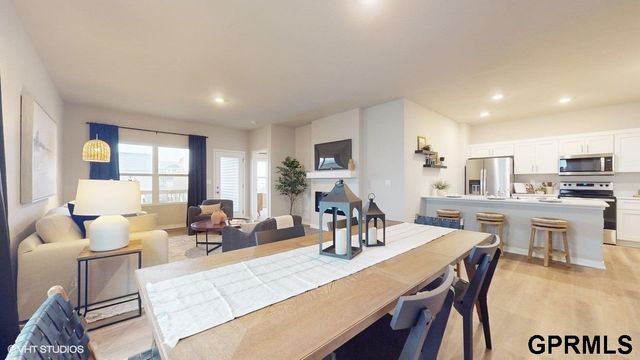 7909 N 170 Street, Bennington, NE 68007