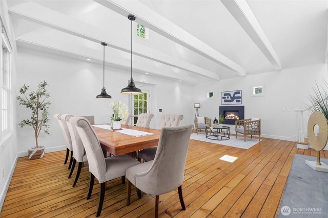 2057 E Beaver Lake Drive SE, Sammamish, WA 98075