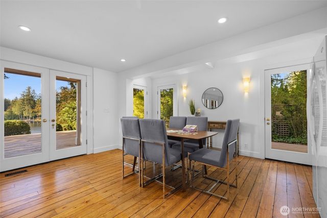 2057 E Beaver Lake Drive SE, Sammamish, WA 98075