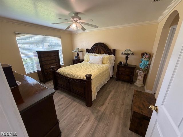 1825 SE 12th TER, Cape Coral, FL 33990