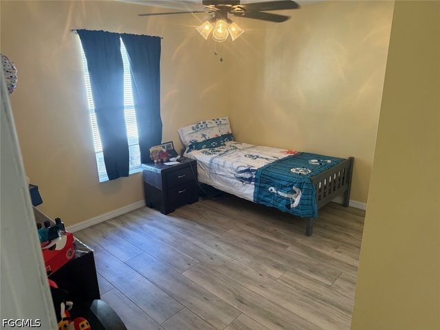 1825 SE 12th TER, Cape Coral, FL 33990