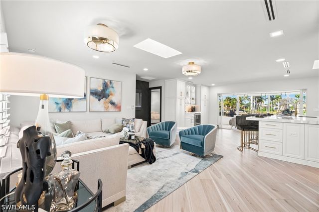 6212 Cocos DR, Fort Myers, FL 33908