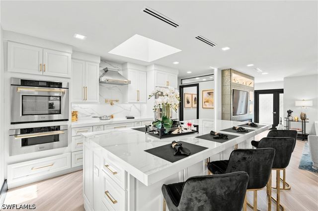 6212 Cocos DR, Fort Myers, FL 33908