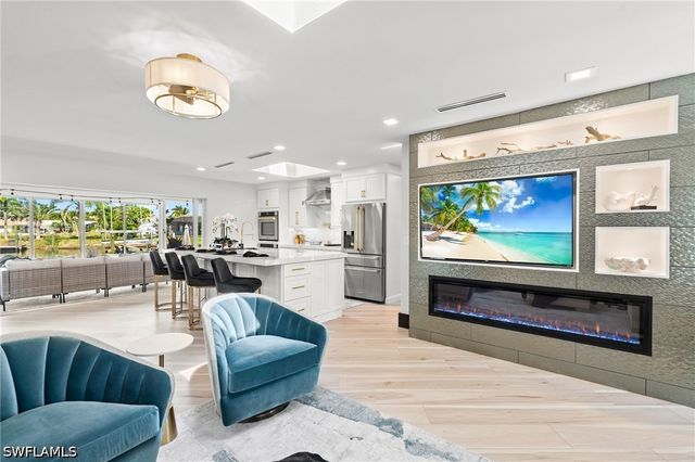 6212 Cocos DR, Fort Myers, FL 33908