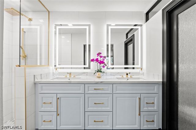 6212 Cocos DR, Fort Myers, FL 33908