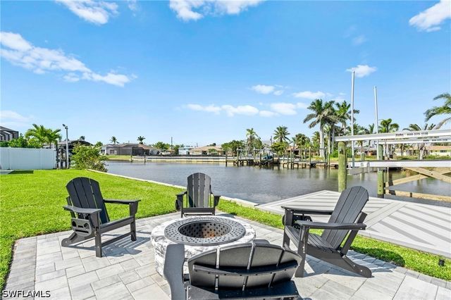 6212 Cocos DR, Fort Myers, FL 33908
