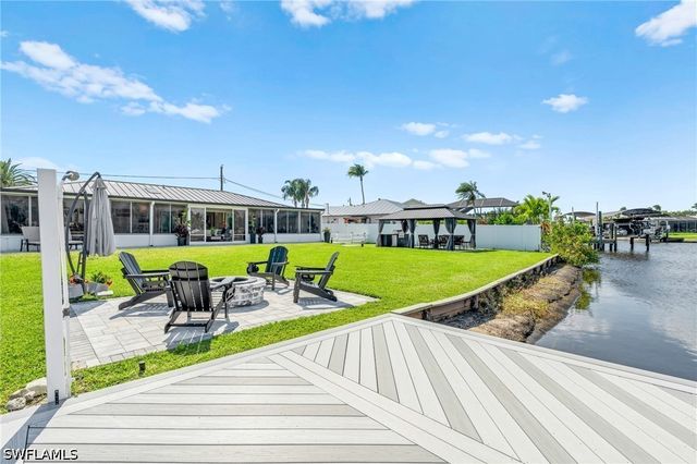 6212 Cocos DR, Fort Myers, FL 33908