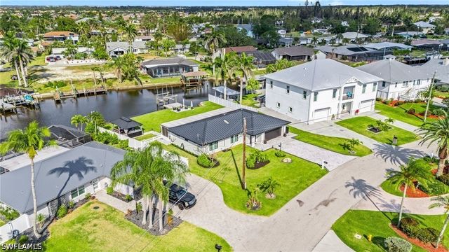 6212 Cocos DR, Fort Myers, FL 33908