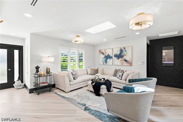 6212 Cocos DR, Fort Myers, FL 33908