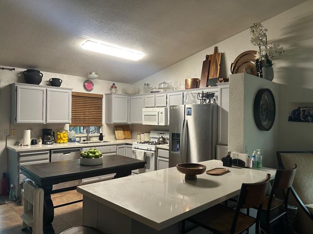 2041 Grey Stone Dr, Stockton, CA 95206