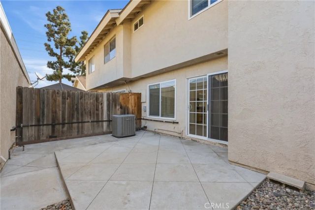 8 Silverwood, Irvine, CA 92604