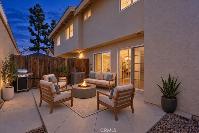 8 Silverwood, Irvine, CA 92604