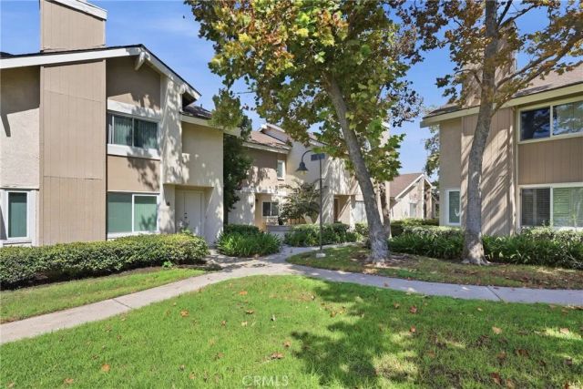 8 Silverwood, Irvine, CA 92604