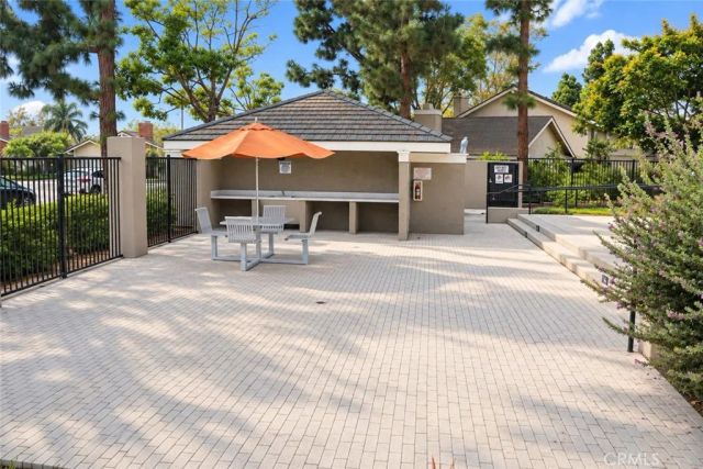 8 Silverwood, Irvine, CA 92604