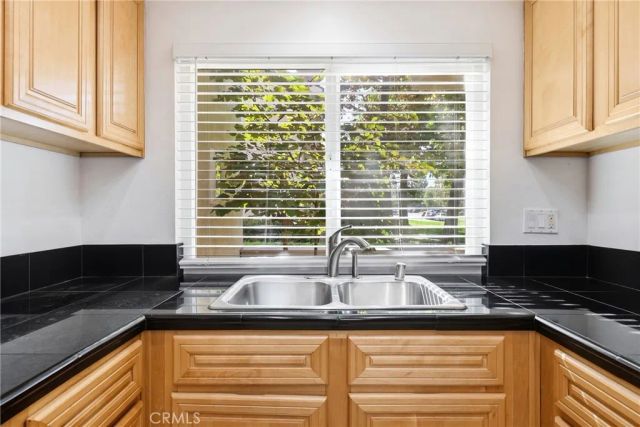 8 Silverwood, Irvine, CA 92604