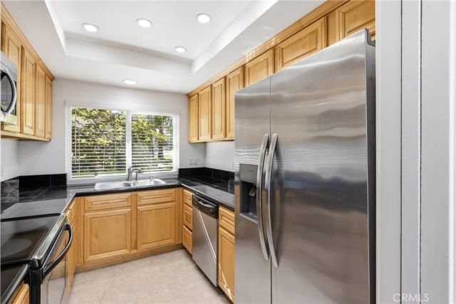 8 Silverwood, Irvine, CA 92604