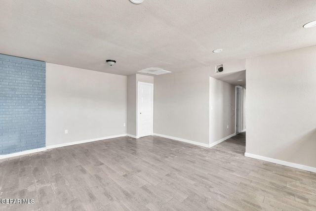 8827 Mount Elbert Drive 3, El Paso, TX 79904