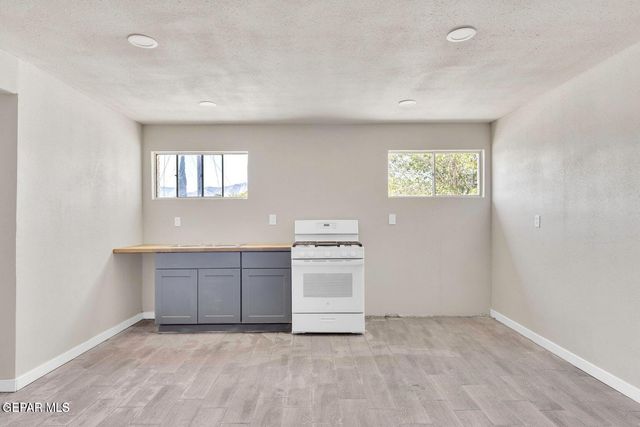 8827 Mount Elbert Drive 3, El Paso, TX 79904