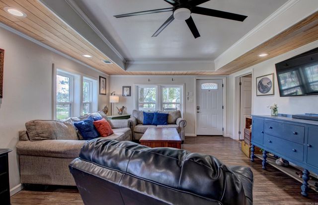 16601 West Road, Roland, AR 72135