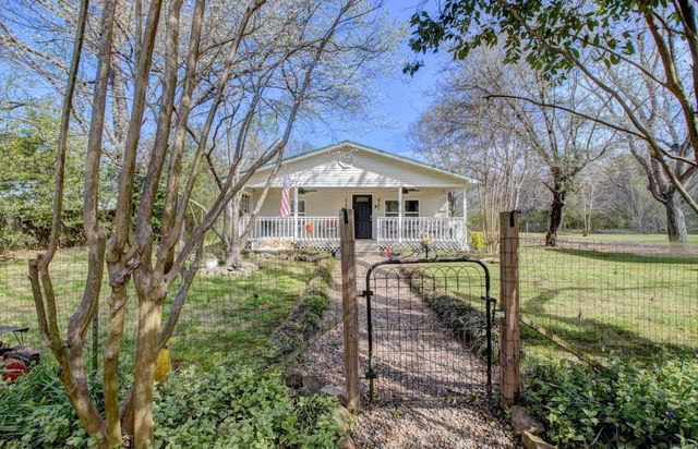 16601 West Road, Roland, AR 72135