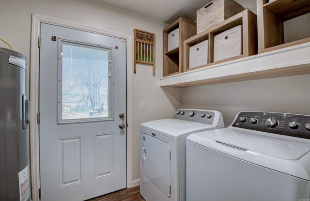 16601 West Road, Roland, AR 72135