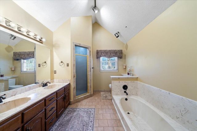 3017 LAURINBURG CIR, Germantown, TN 38138