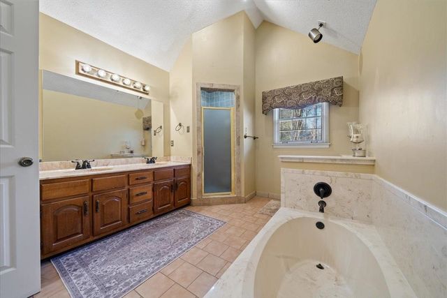 3017 LAURINBURG CIR, Germantown, TN 38138