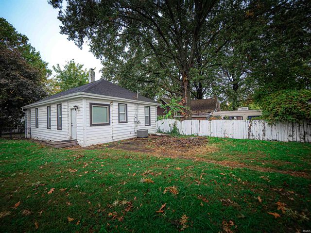 3011 Forest Avenue, Evansville, IN 47712